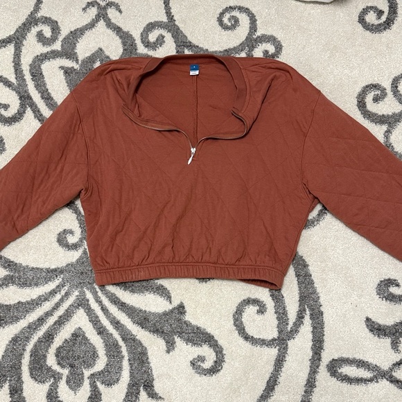 Old Navy Jackets & Blazers - Old Navy Women's Brick Red Cropped Zip-Up Sweatshirt